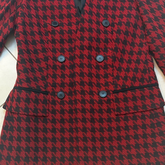 Bar III Red and Black Houndstooth Blazer - Picture 3 of 9